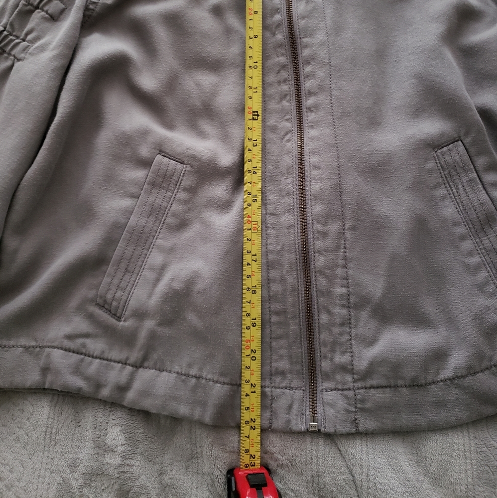 Loft Jacket - Picture 6 of 8